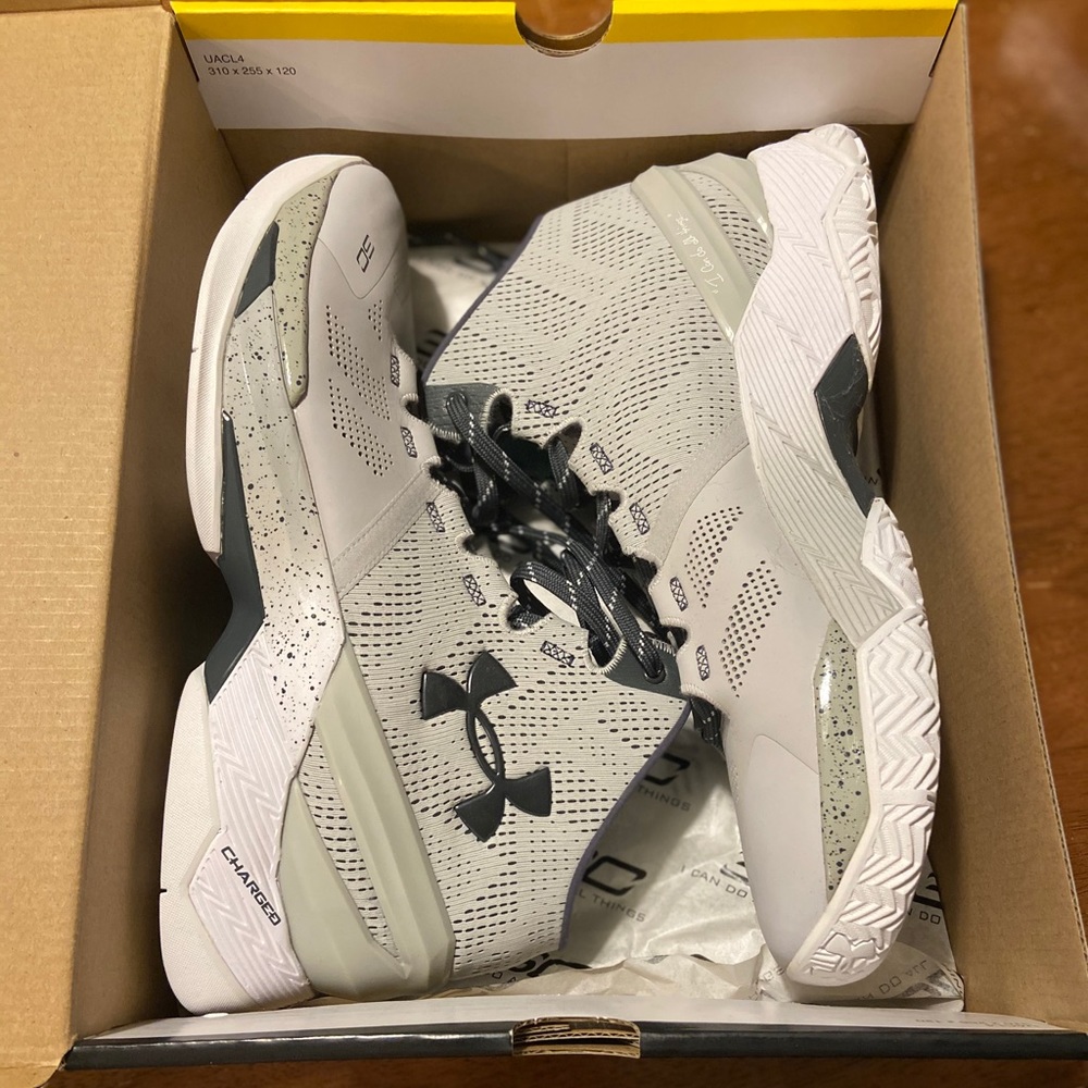 UA Curry 2 Basketball Shoes